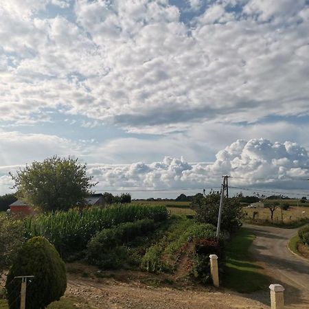 Appartement Calme En Pleine Campagne Malaussanne ภายนอก รูปภาพ