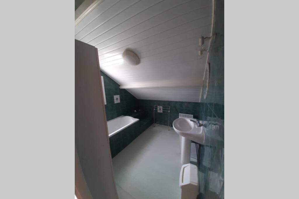 Appartement Calme En Pleine Campagne Malaussanne ภายนอก รูปภาพ